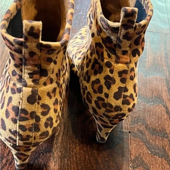 BC-Born in California-Vegan Leopard Print Ankle Boots - Size 7.5 - Picture 5 of 11